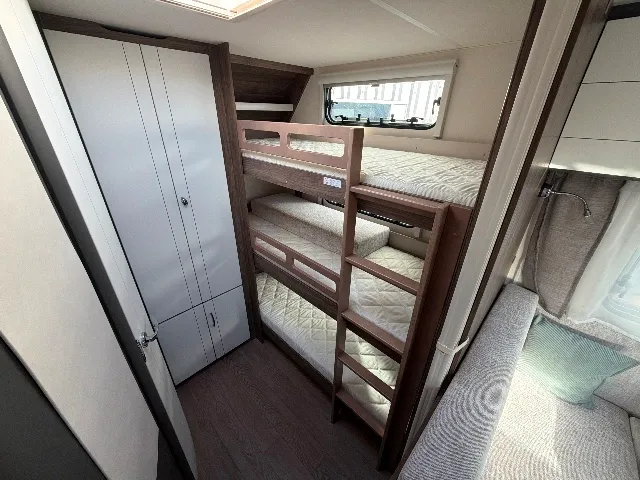 Caravane - Hobby - 545 KMF - 2026