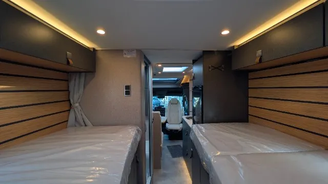 Camping-car - Hymer - MLT 570 CrossOver - 2026