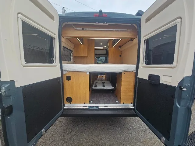 Fourgon aménagé - Font Vendôme - LeaderCamp - 2026