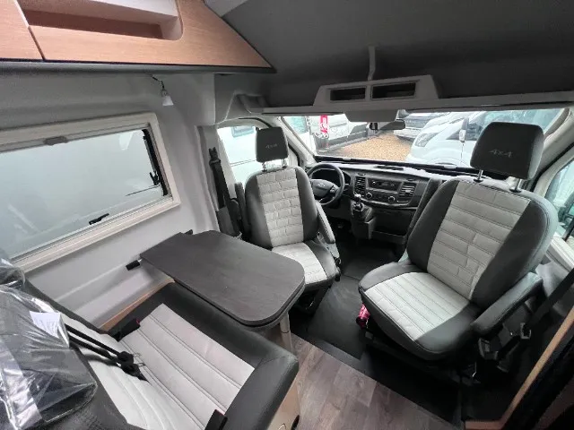 Fourgon aménagé - Sunlight - CLIFF 590 4x4 Adventure Editio - 2023