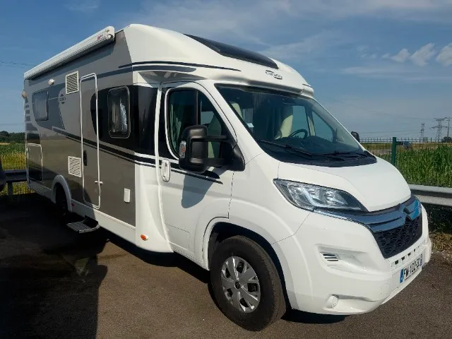 Camping-car occasion – Profilé — Camping-car profilé