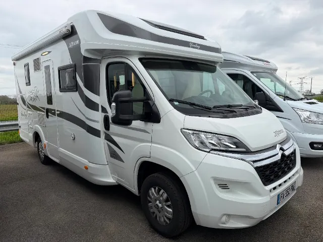 Camping-car occasion – Profilé — Camping-car profilé