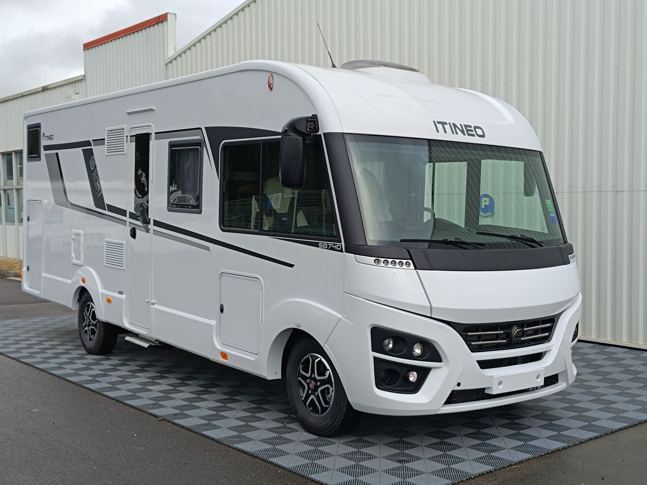 Camping-car ITINEO SB740