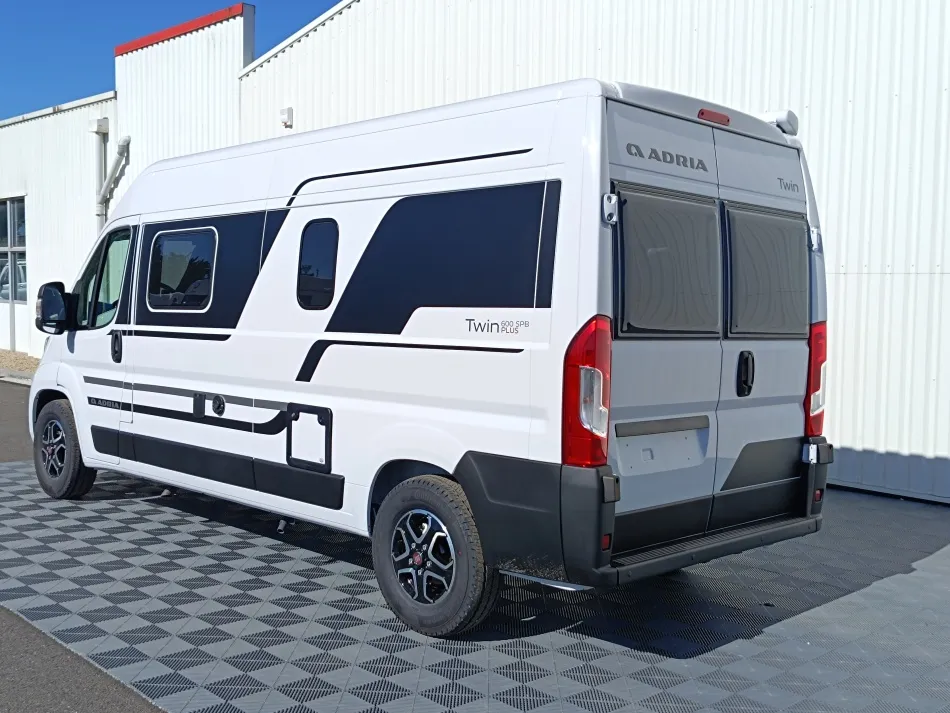 TWIN PLUS 600 SPB