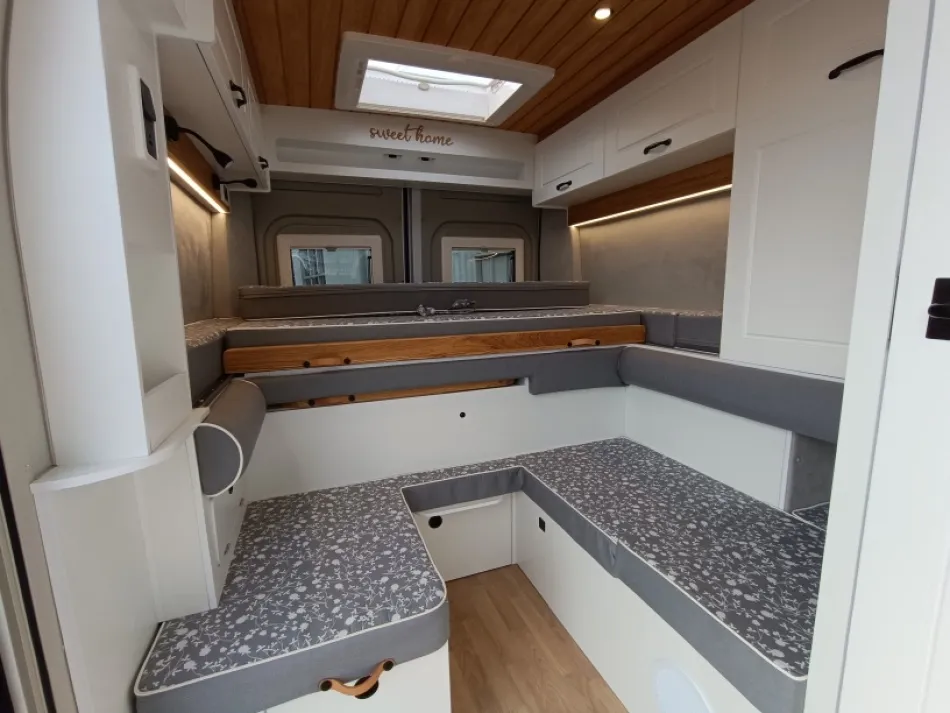 Fourgon aménagé - FREEDO - 541 HT - 2025