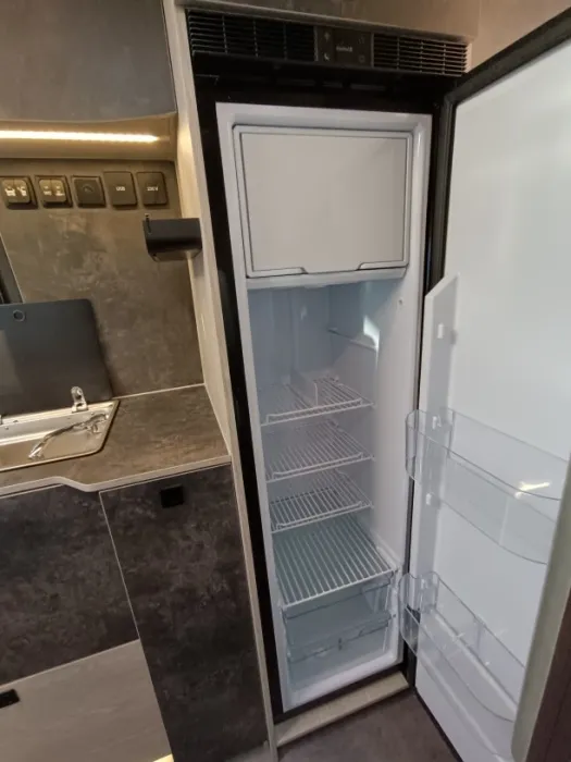 Fourgon aménagé - Robeta - HELIOS 24001072 - 2025