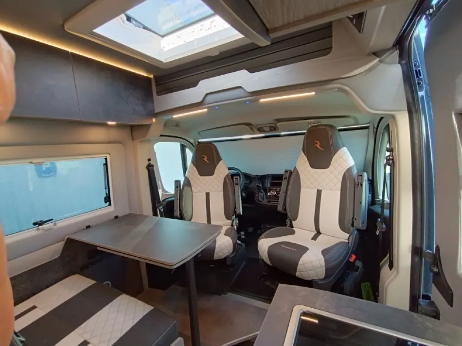 Fourgon aménagé - Robeta - HELIOS 24001072 - 2025