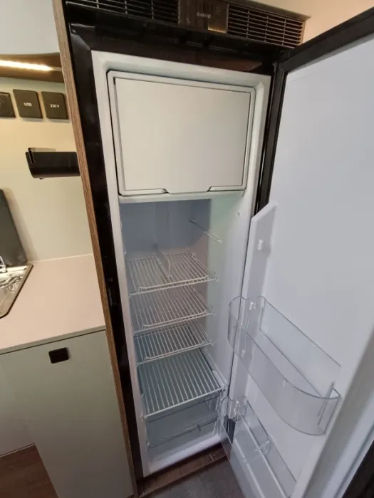 Fourgon aménagé - Robeta - HELIOS HELIOS - 2025