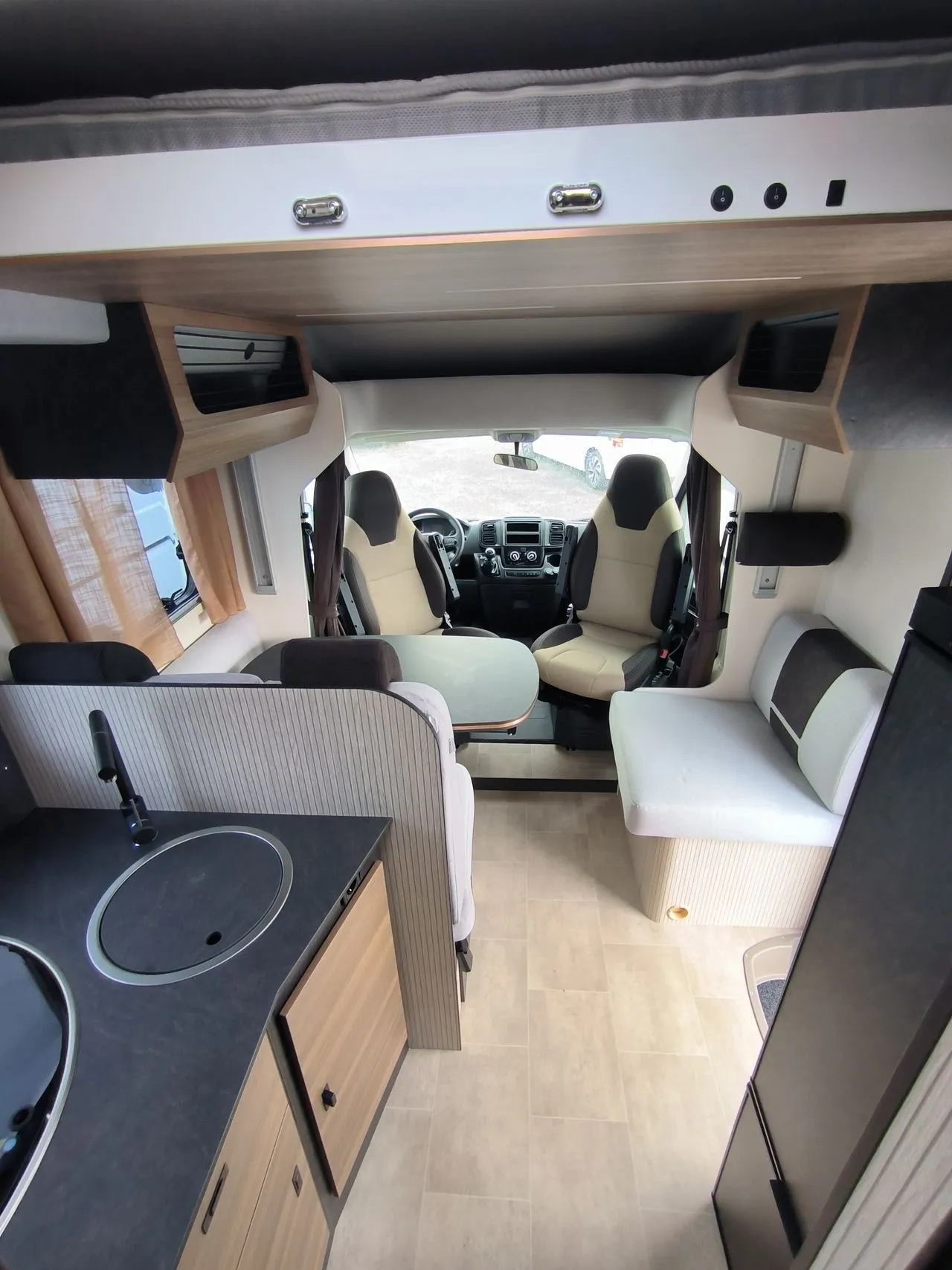 Camping-car - Rimor - SARUS 68 - 2025