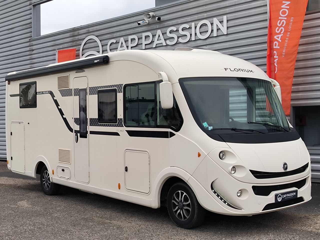 Camping-car FLEURETTE 75 LMF BLACK PEARL FLORIUM