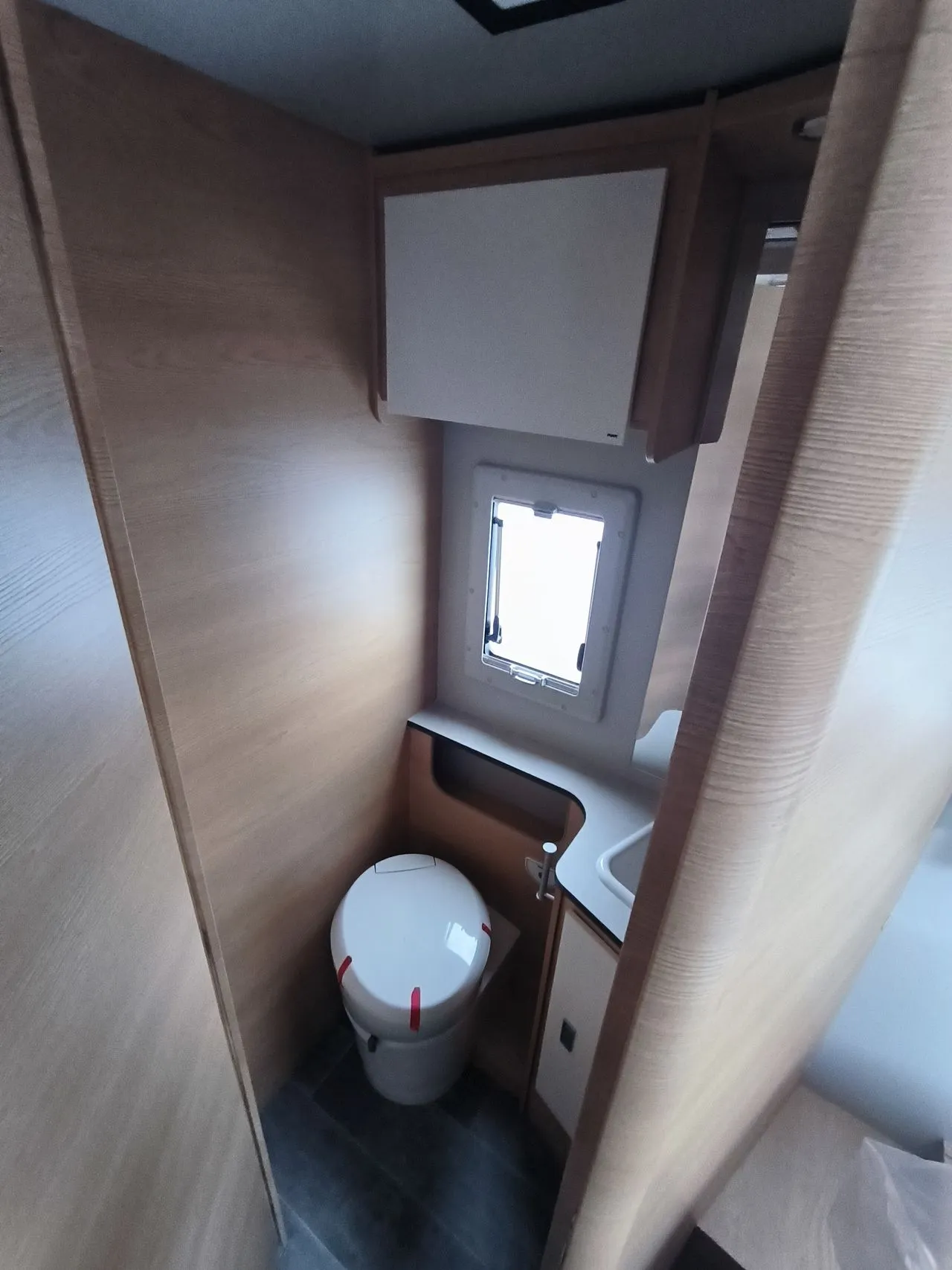 Fourgon aménagé - Giottiline - 390F