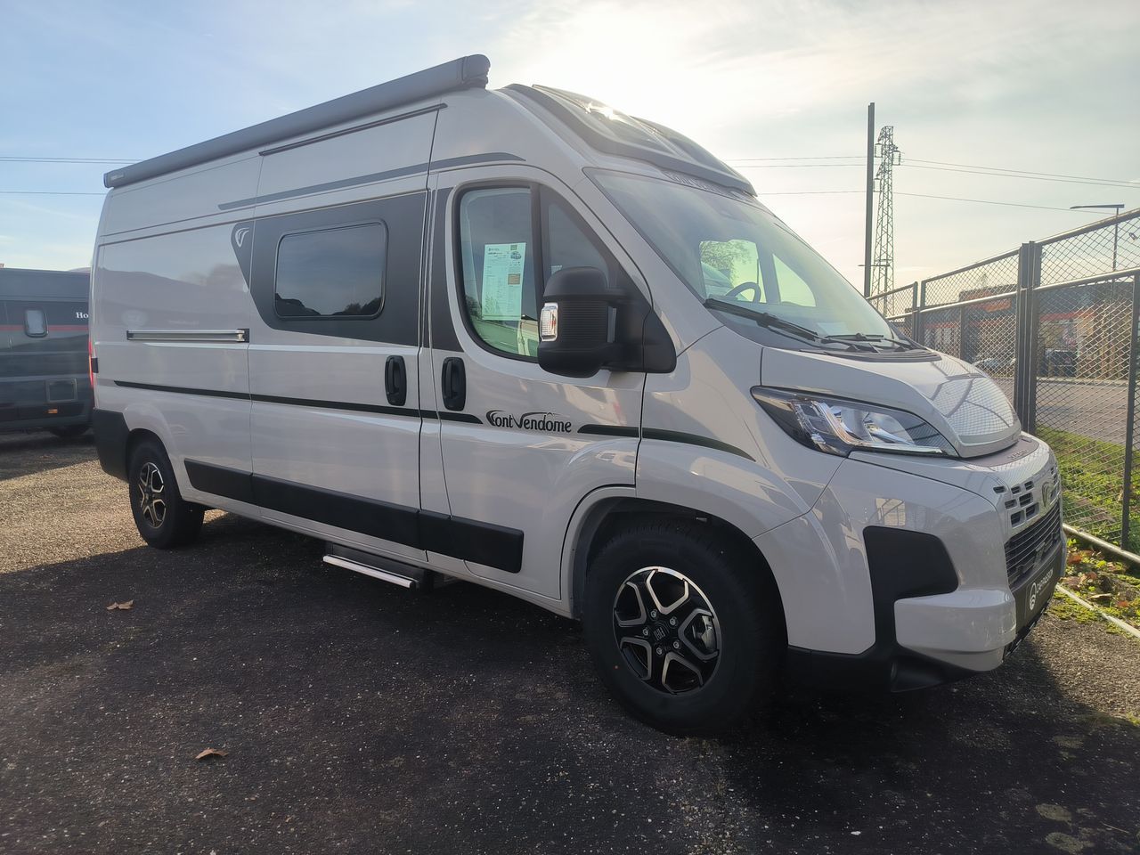 Camping-car FONT VENDOME leader camp elegance