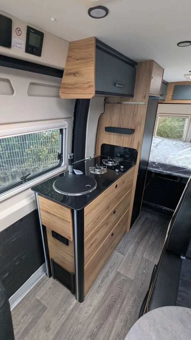 leader camp elegance