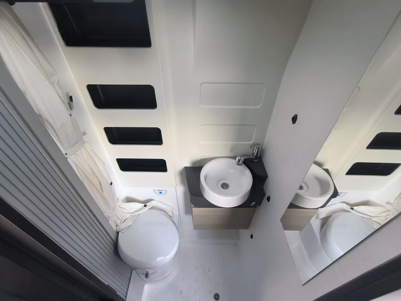 Fourgon aménagé - Dreamer - D 68 20 ANS - 2026