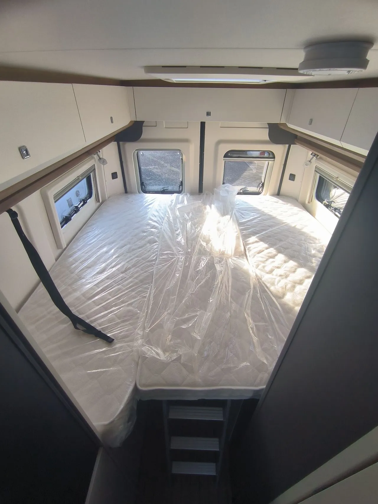 Hobby - PRESTIGE VAN FIRST EDITION 640 ET - 2026