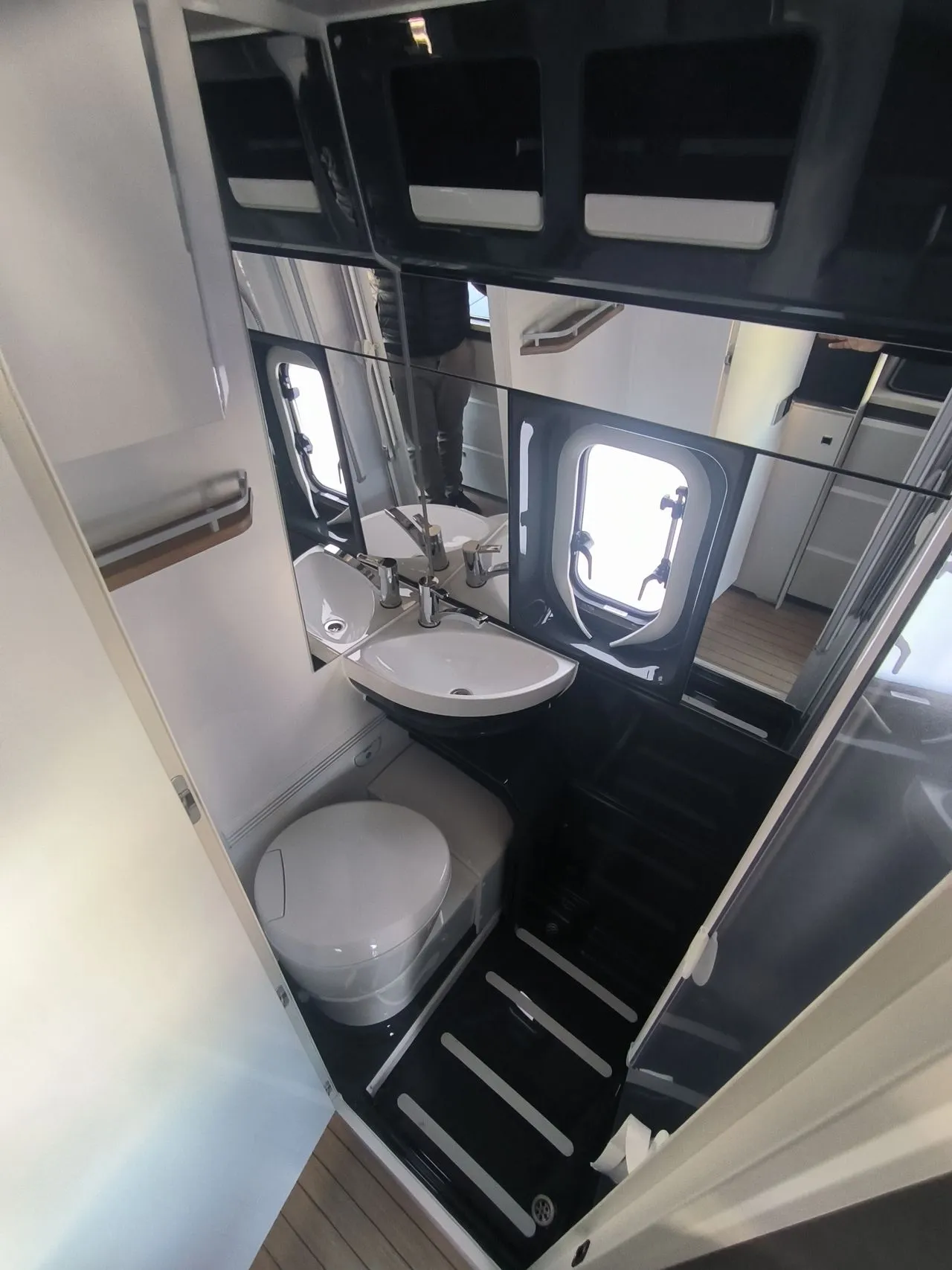 Hobby - PRESTIGE VAN FIRST EDITION 640 ET - 2026