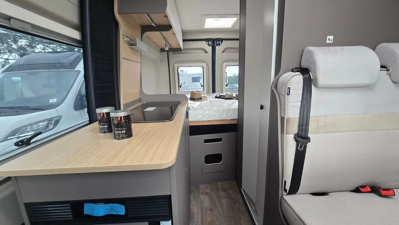 Fourgon aménagé - LMC - 541INNOVAN - 2025