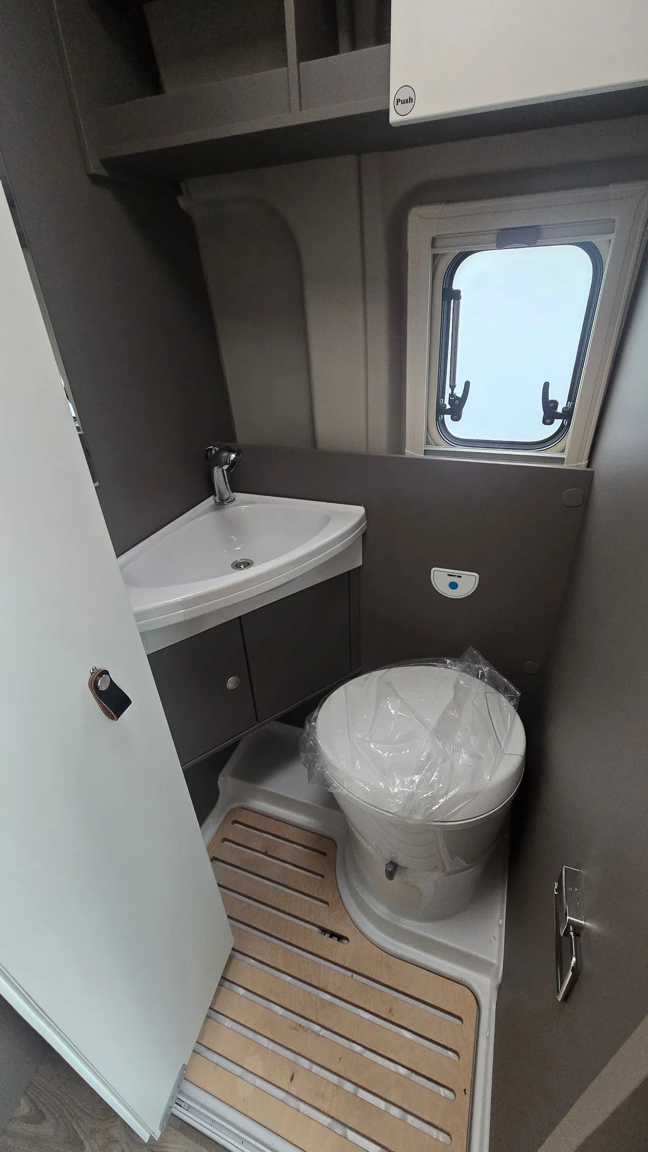Fourgon aménagé - LMC - 541INNOVAN - 2025