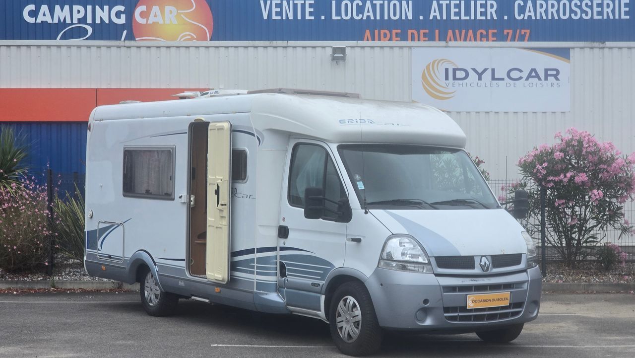 Camping-car ERIBA HYMER 676GT