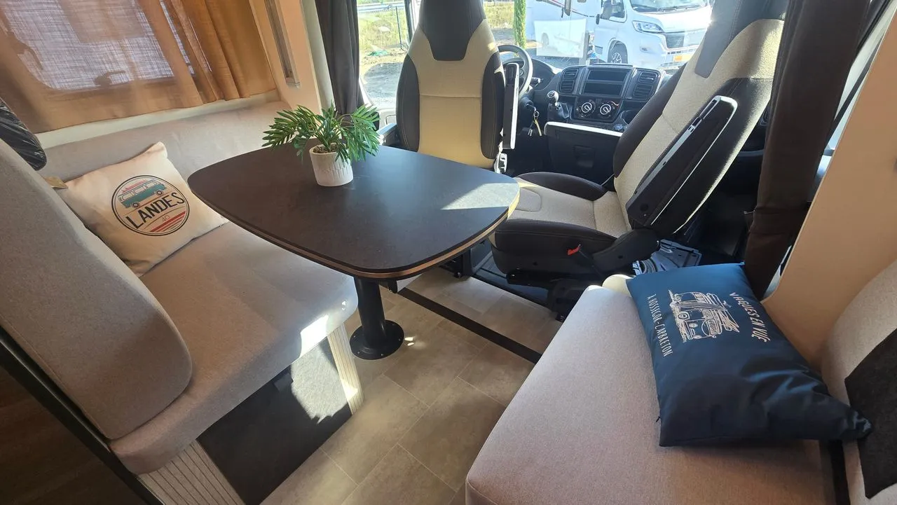 Camping-car - Rimor - SARUS68 - 2026