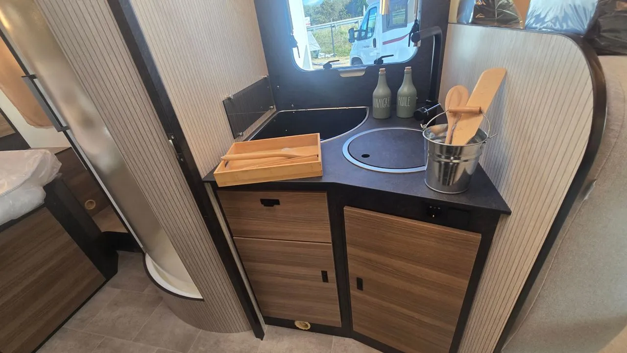 Camping-car - Rimor - SARUS68 - 2026