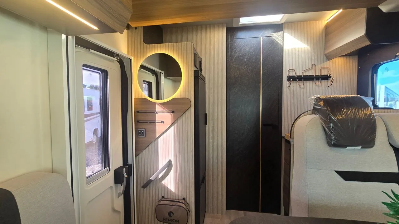 Camping-car - Rimor - SARUS68 - 2026