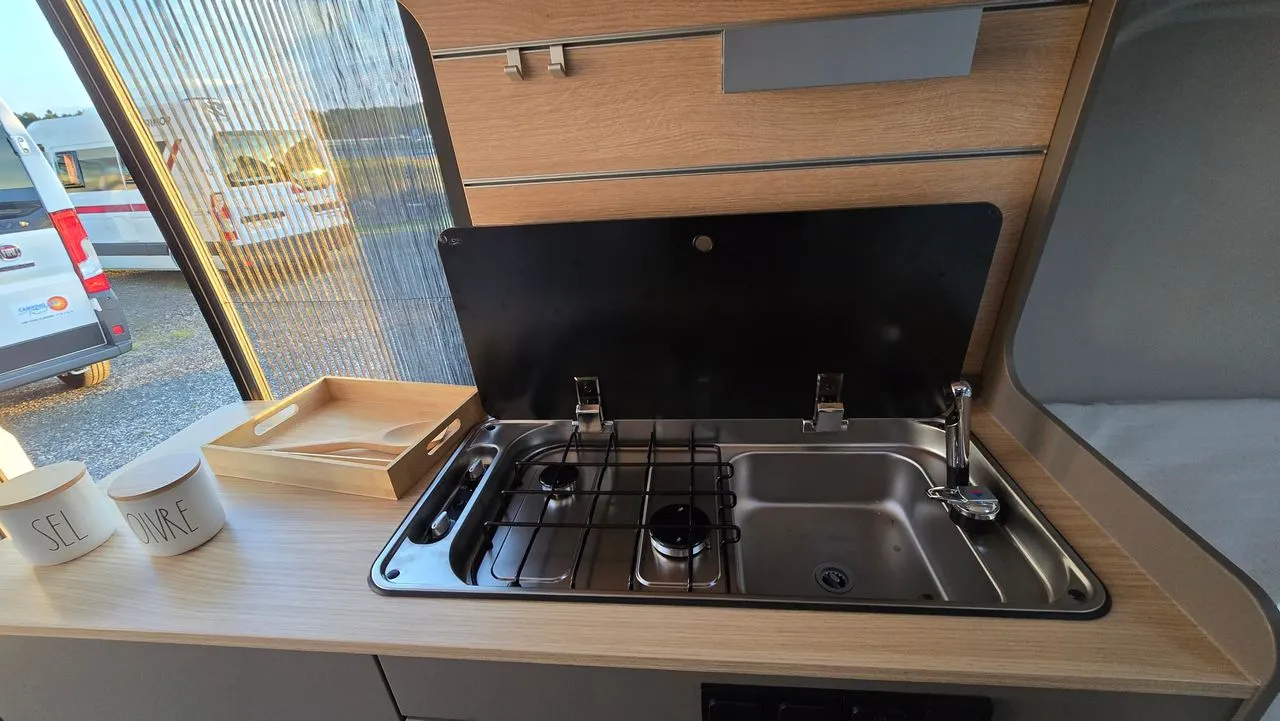 Fourgon aménagé - LMC - 600 - 2025