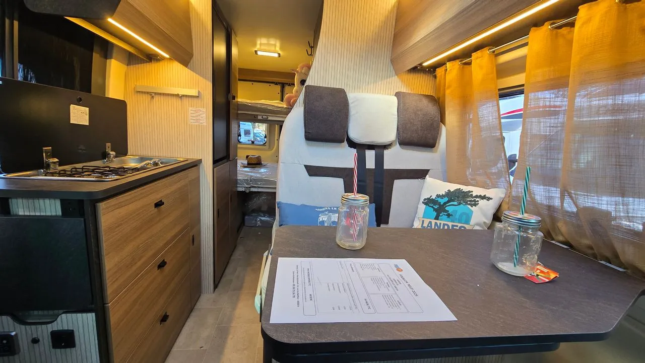 Fourgon aménagé - Rimor - HORUS BOITE AUTO - 2026