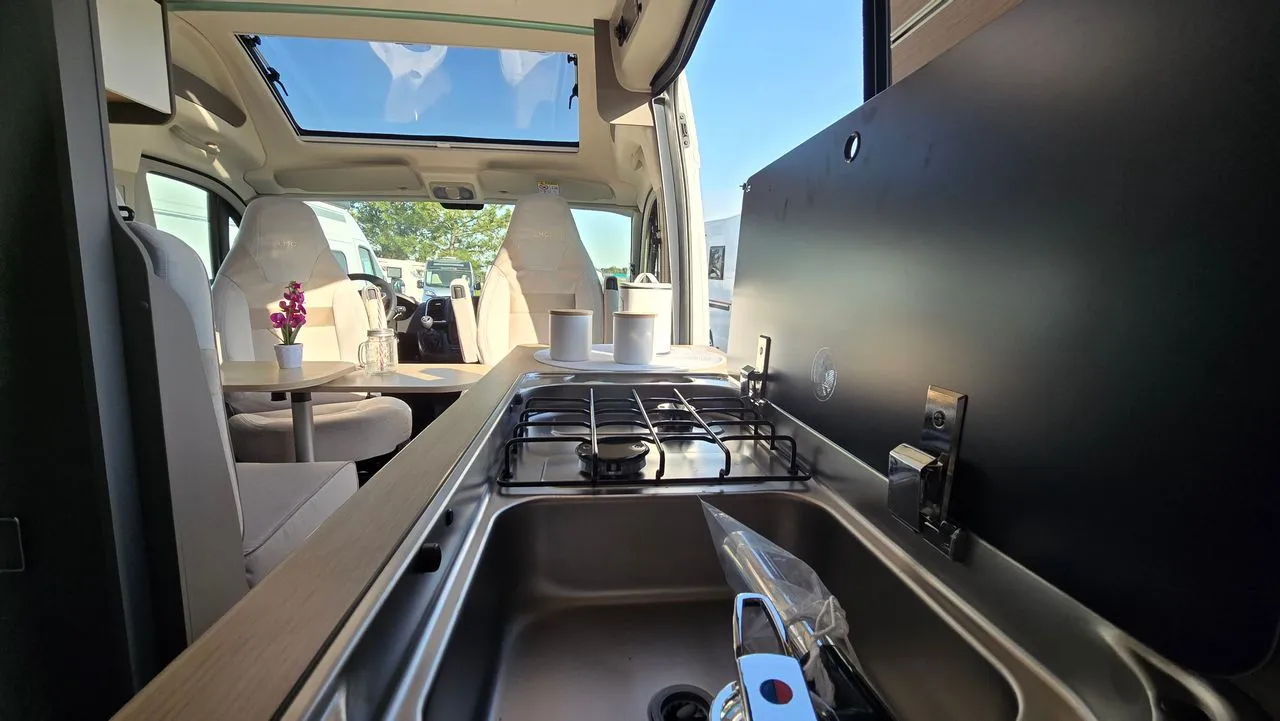 Fourgon aménagé - LMC - groupe HYMER 541 - 2025