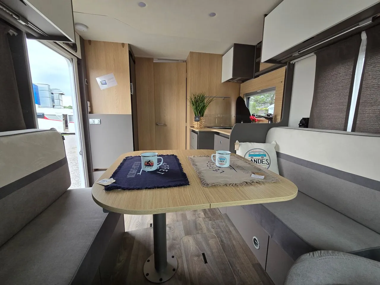 Camping-car - LMC - T720 TT équipé - 2025