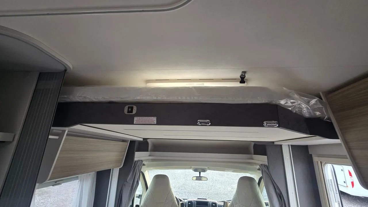 Camping-car - Etrusco - T5900FB lit française/pavillon - 2026