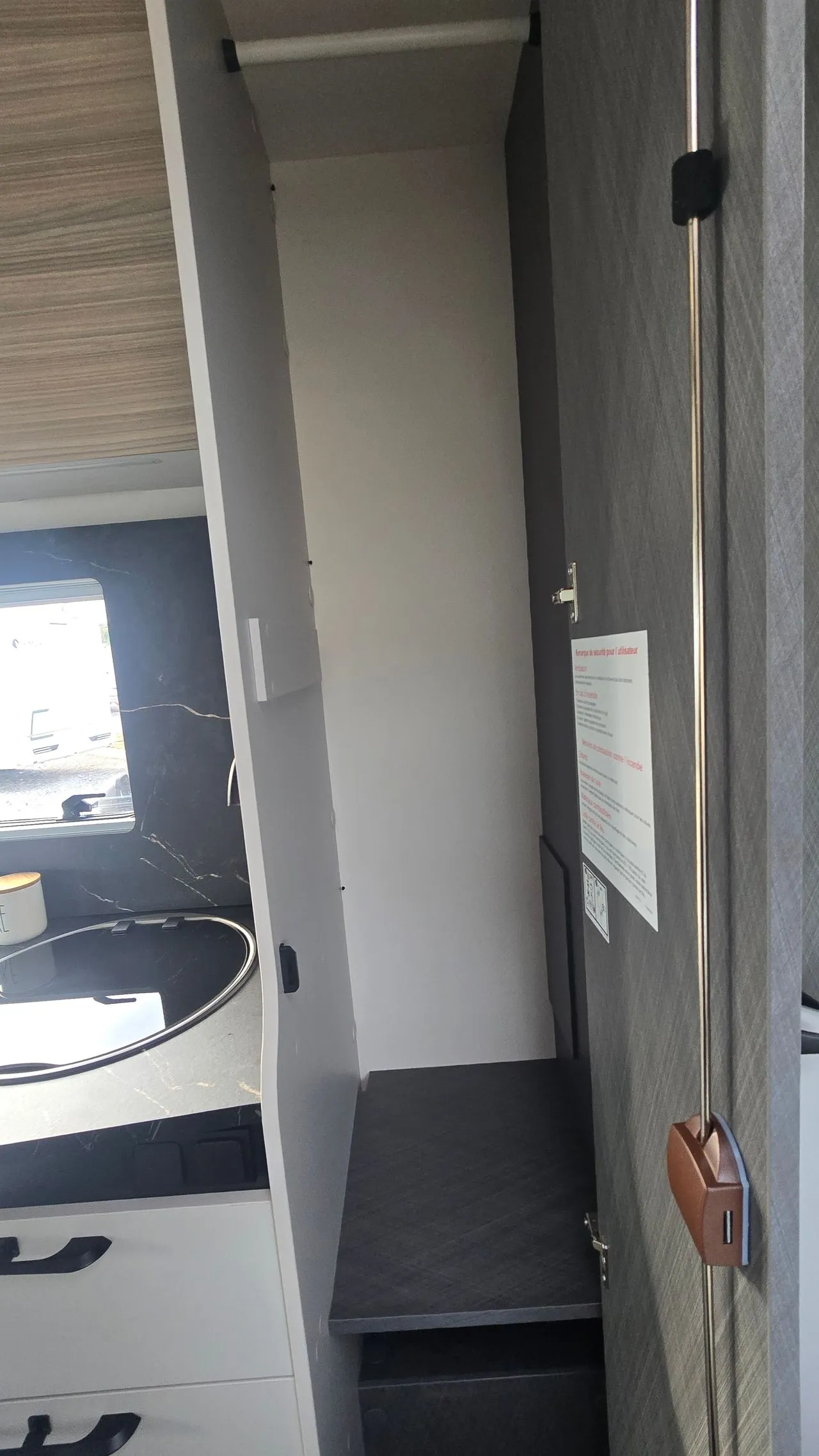 Camping-car - Etrusco - T5900FB lit française/pavillon - 2026