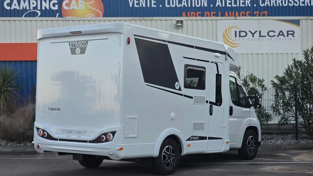 Camping-car - Etrusco - T5900FB lit française/pavillon - 2026