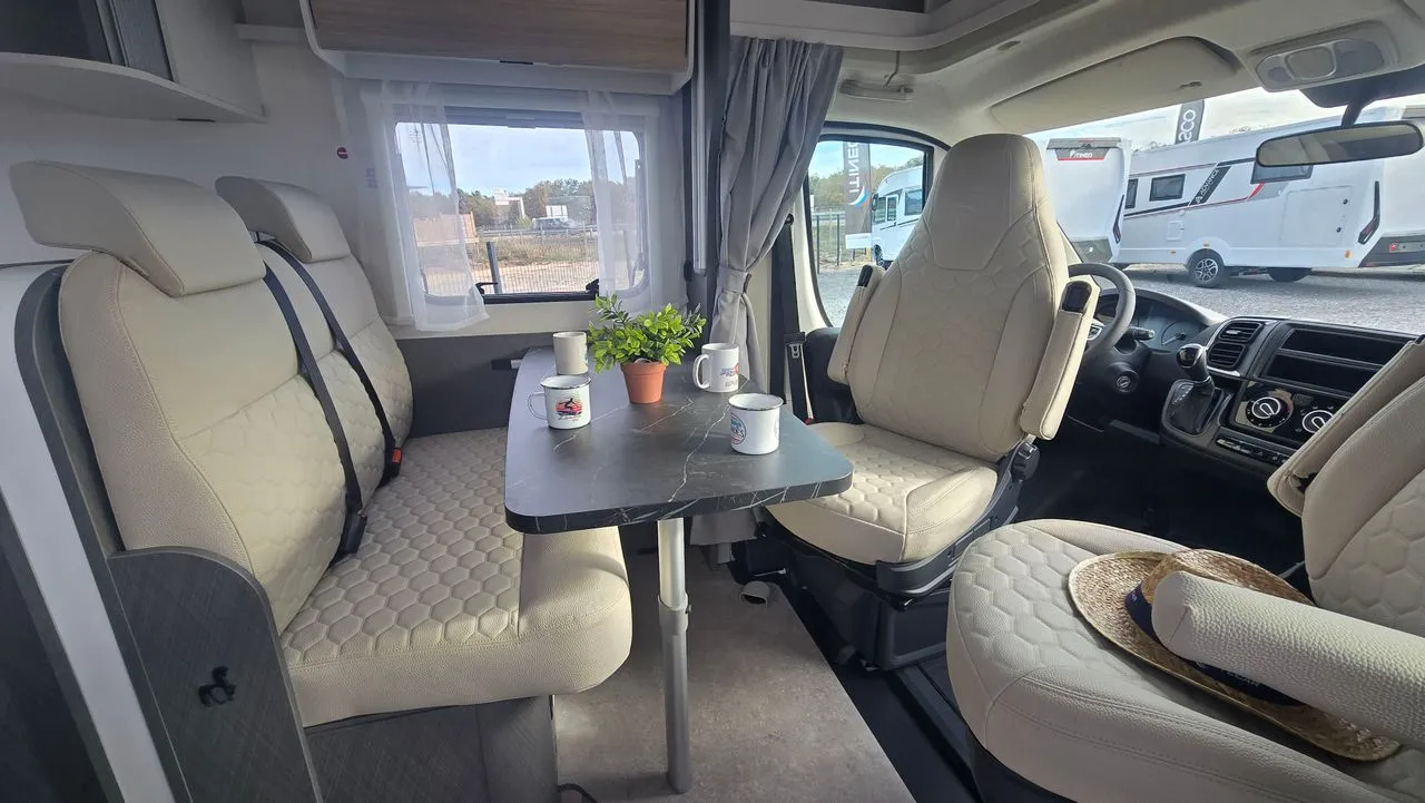 Camping-car - Etrusco - T5900FB lit française/pavillon - 2026