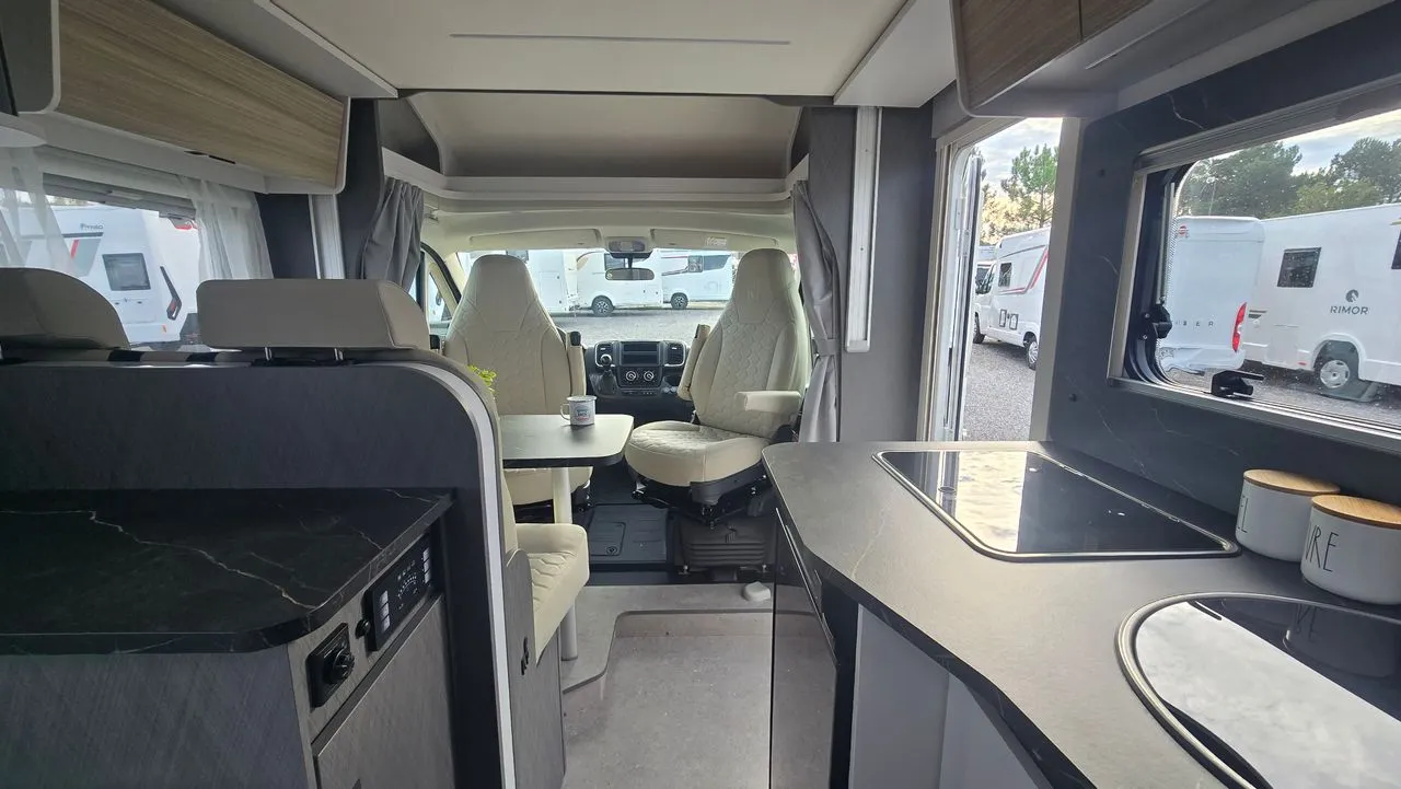 Camping-car - Etrusco - T5900FB lit française/pavillon - 2026