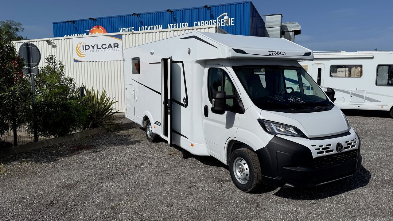Camping-car ETRUSCO T 7.4 QBC