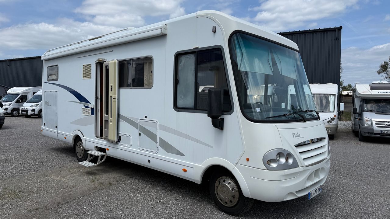 Camping-car NIESMANN+BISCHOFF FLAIR 8000EB