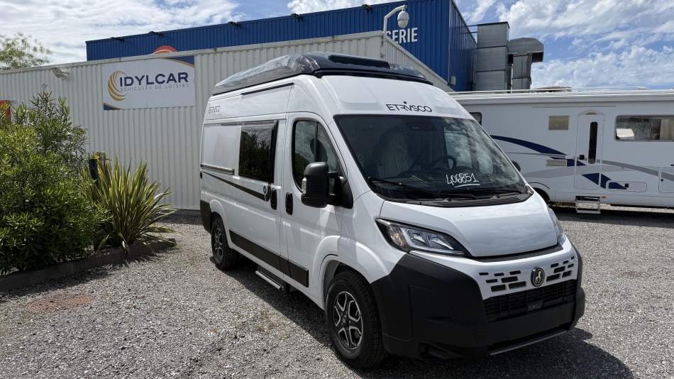 Camping-car ETRUSCO CVC 540 DB