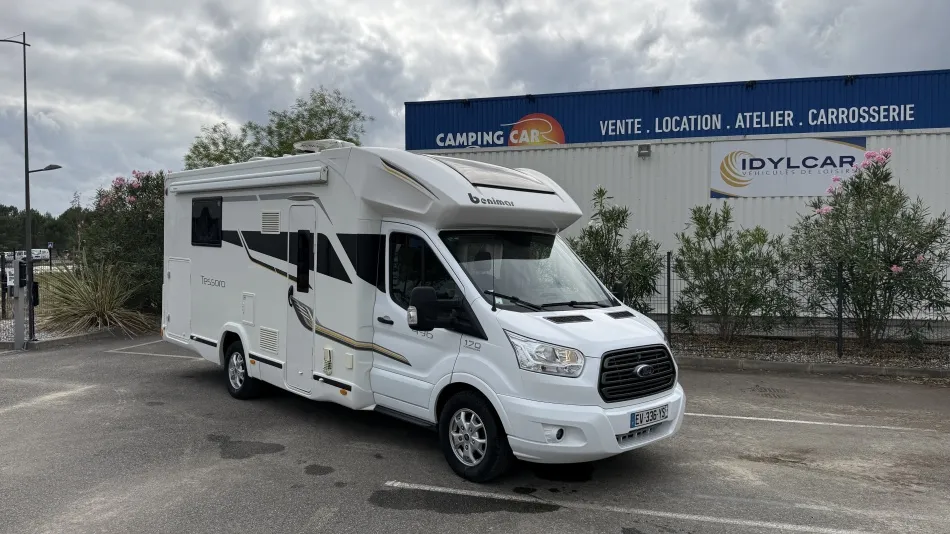 Camping-car occasion – Profilé — Camping-car profilé