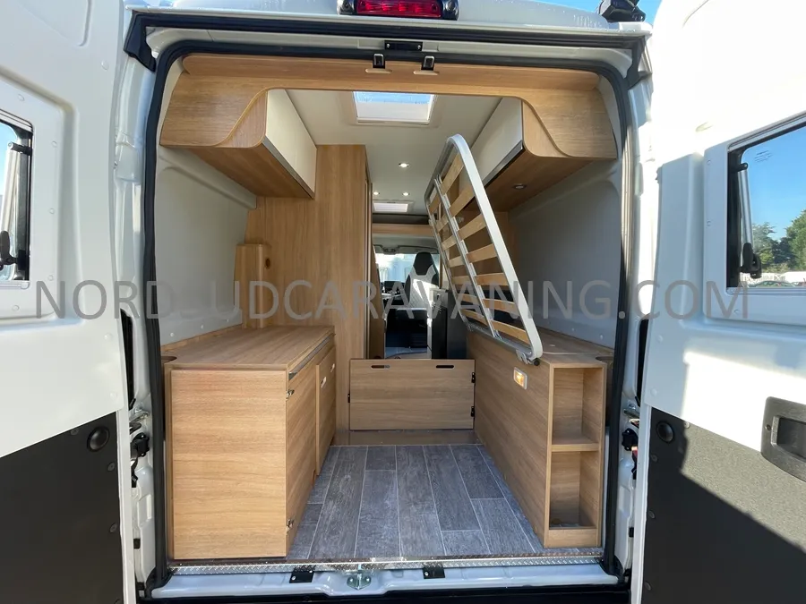 Fourgon aménagé - Giottiline - 54T 1ERE EDITION - BOITE AUTO - 2026