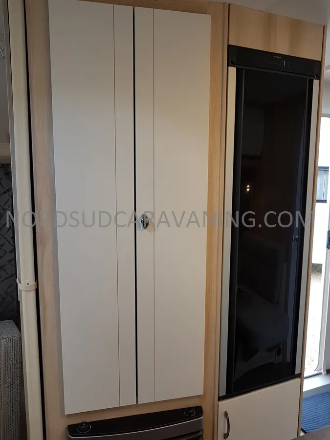 Caravane - Hobby - 460 SFF DE LUXE - 2026