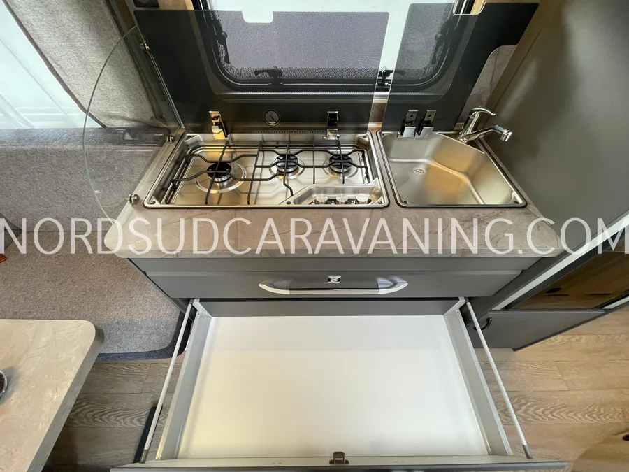 Caravane - Hobby - 460 UFE de Luxe - 2026