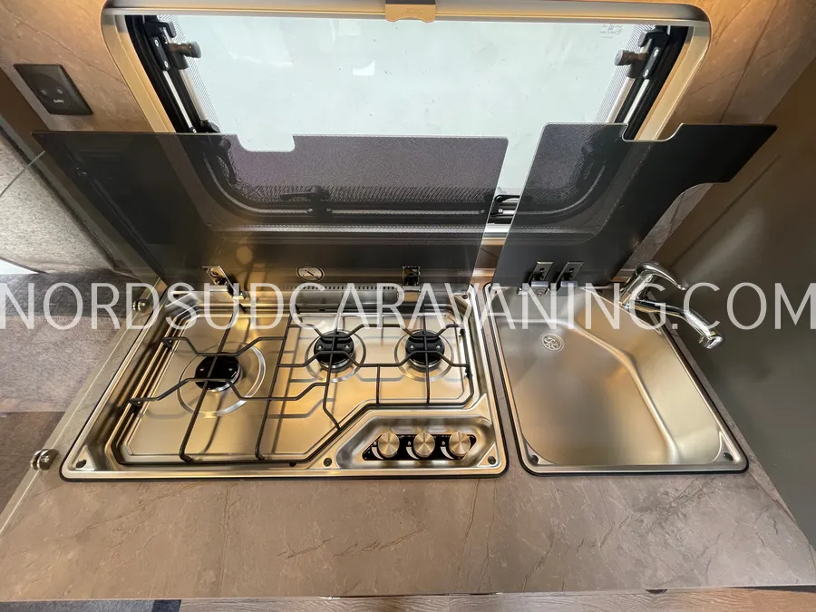 Caravane - Hobby - 460 UFE de Luxe - 2026