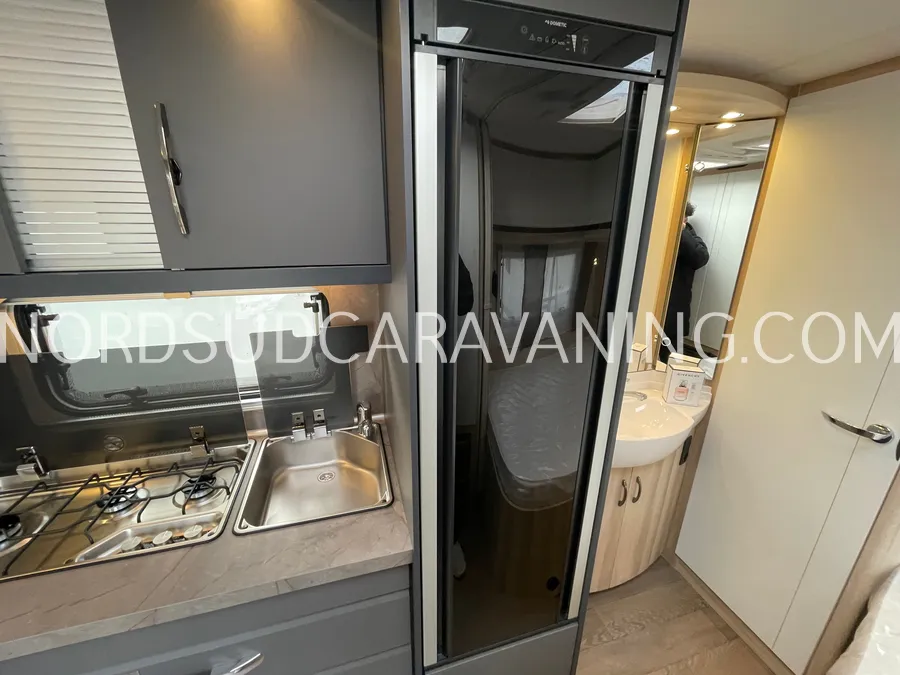 Caravane - Hobby - 460 UFE de Luxe - 2026