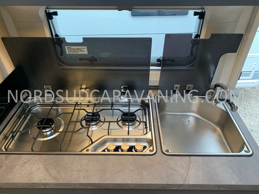Caravane - Hobby - 490 KMF de Luxe - 2026