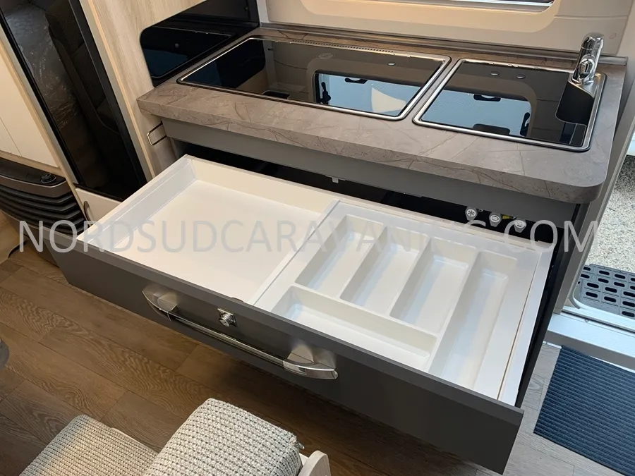 Caravane - Hobby - 490 KMF de Luxe - 2026