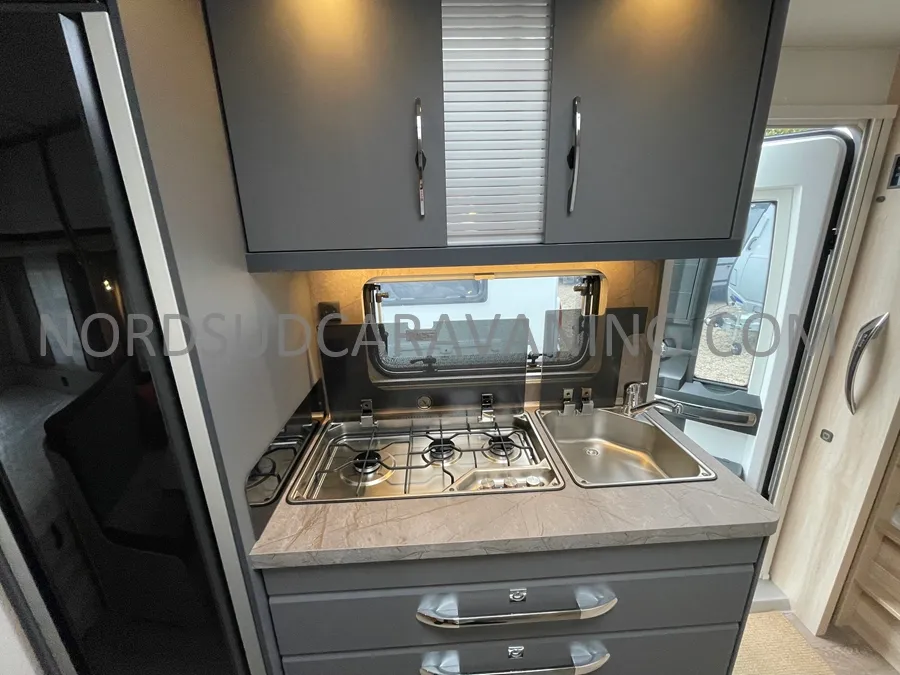 Caravane - Hobby - 490 KMF de Luxe - 2026
