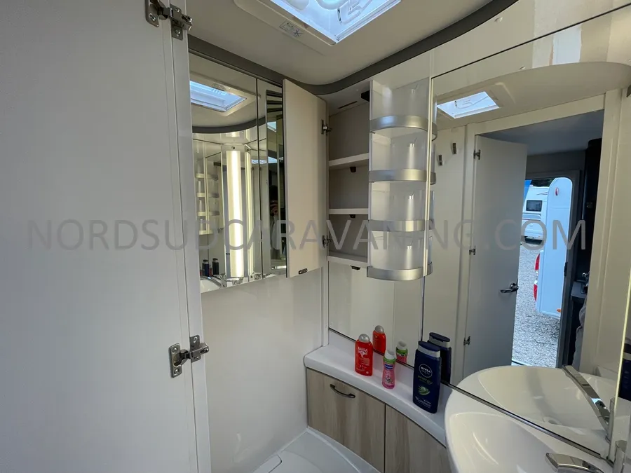 Caravane - Hobby - 490 KMF de Luxe - 2026