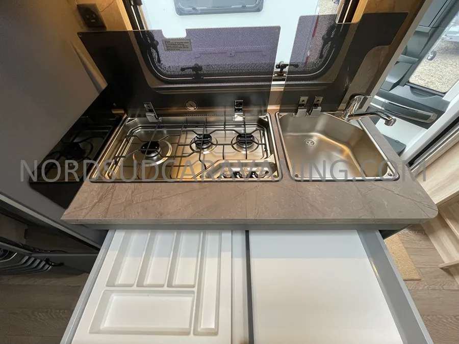 Caravane - Hobby - 490 KMF de Luxe - 2026