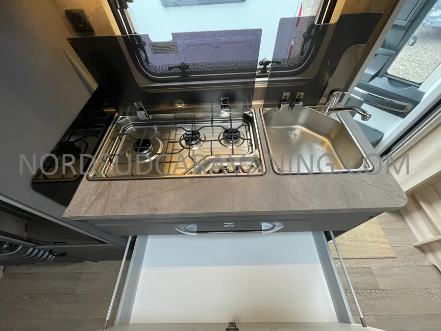 Caravane - Hobby - 490 KMF de Luxe - 2026